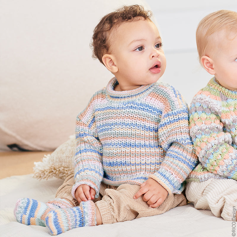 Kinderpullover mit Söckchen "Baby Dream" 766105